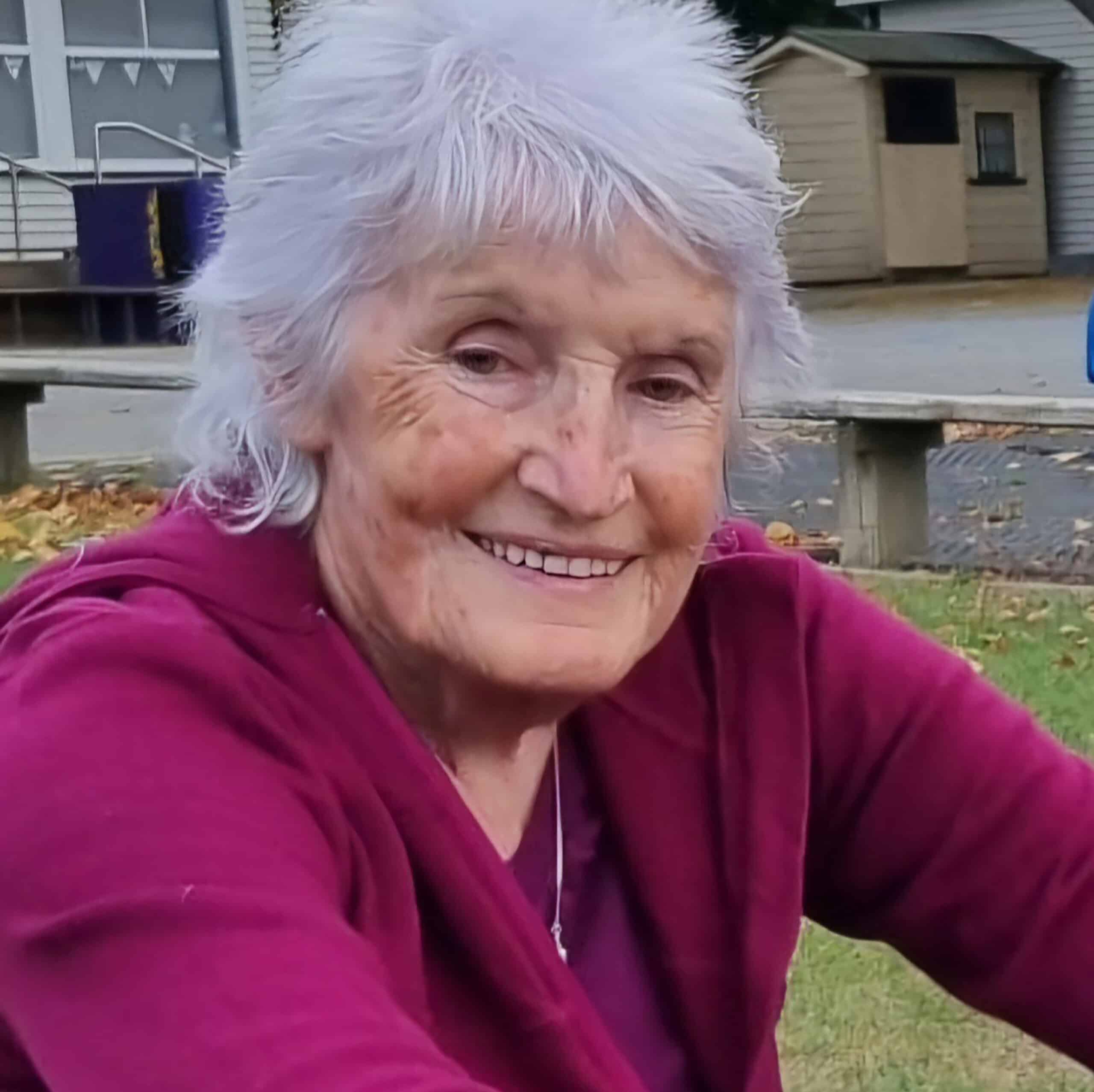 Pauline Mazie Friend (née Clarke)