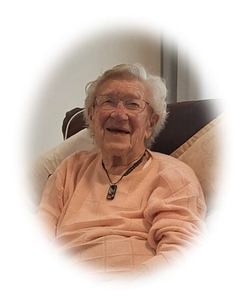 Adeline Ngaire (Ngaire) Gifford
