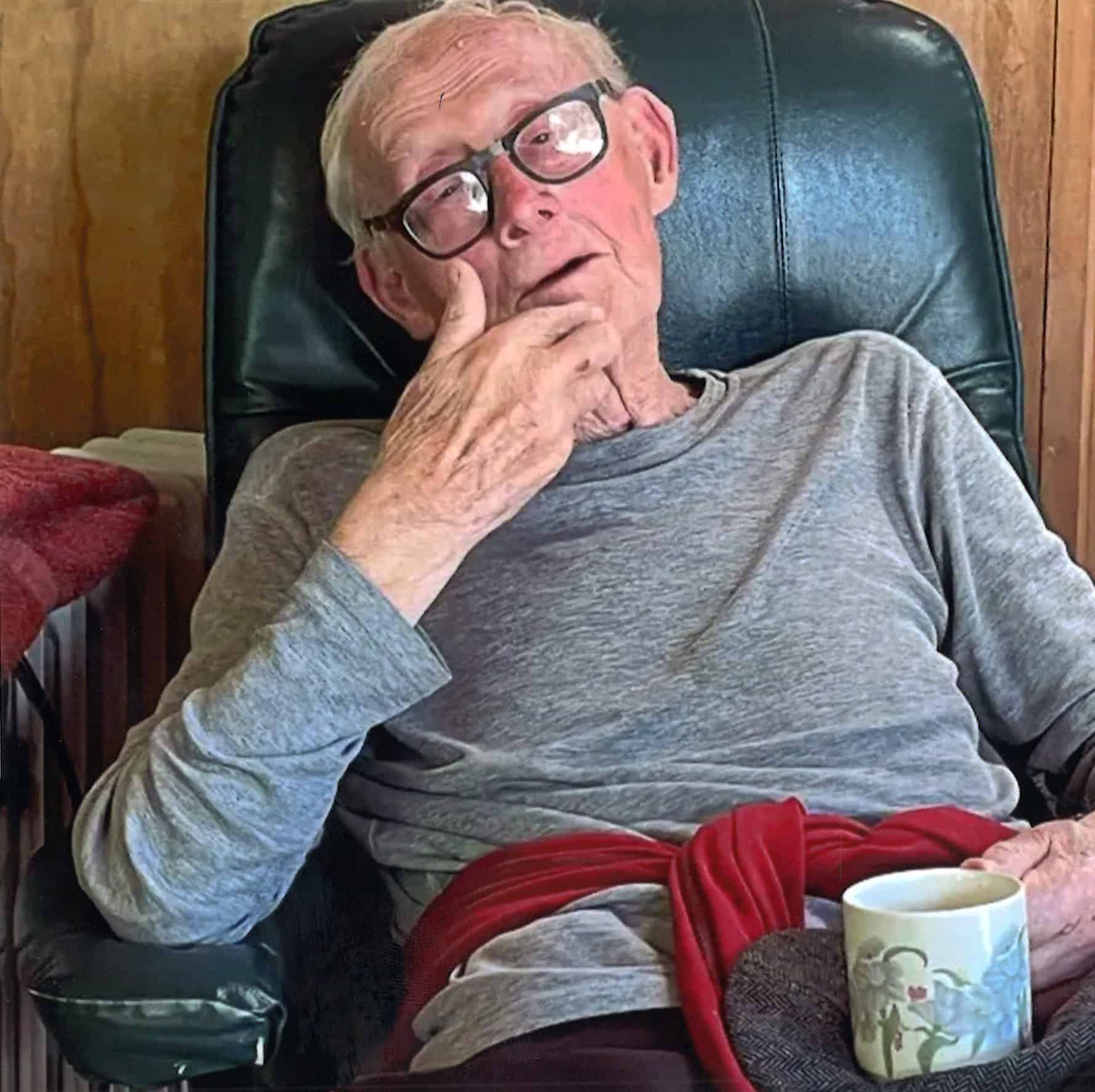 Kenneth Macleod Mackay (Ken)