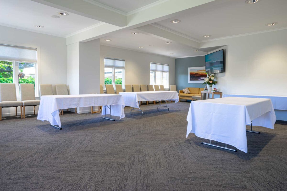 Sowmans Lounge