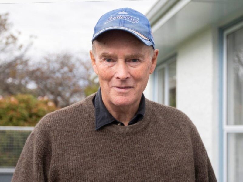 Peter (Pete) Thomas