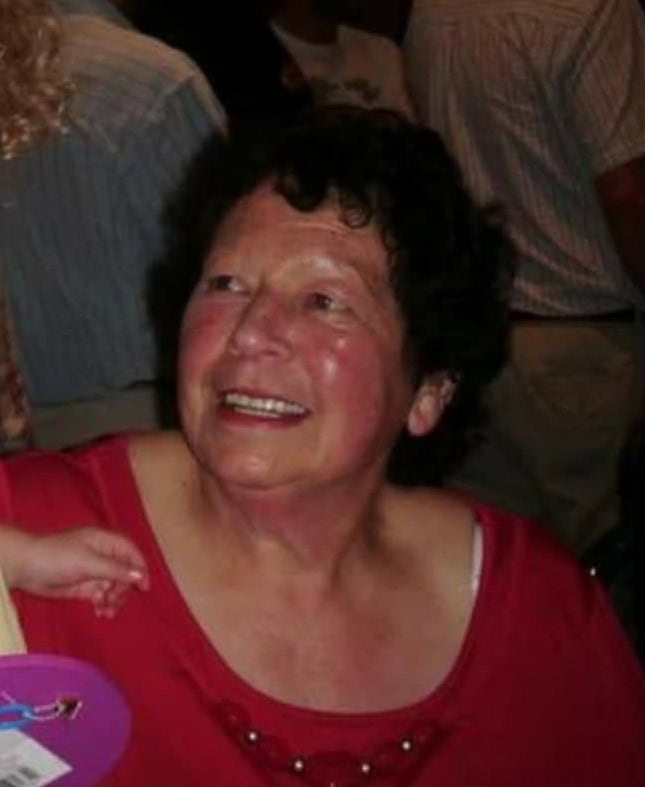 Leonie "Leonie" Hannah Sweeney